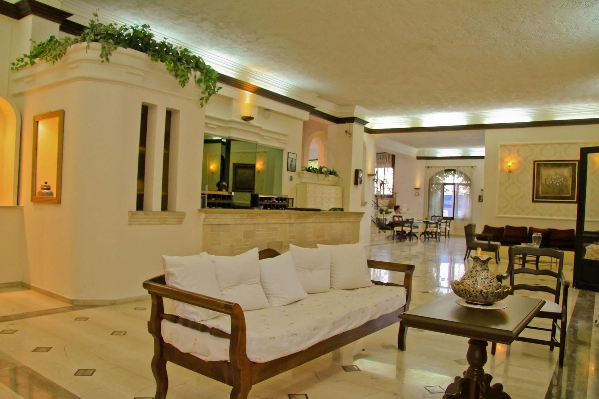 Azure Mare Hotel Херсониссос Экстерьер фото